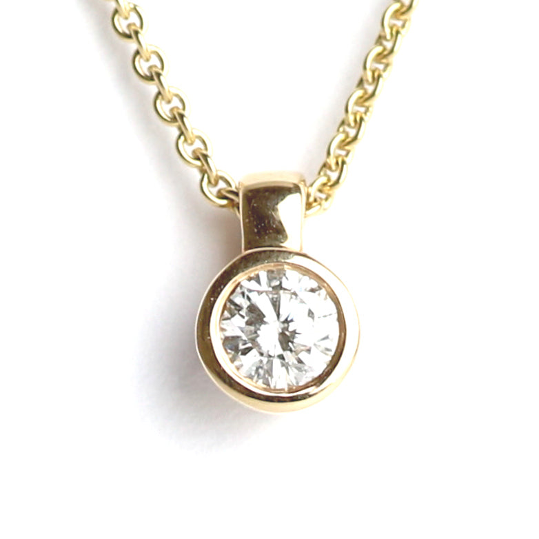 WILHELM MÜLLER - Anhänger in Gold mit Brillant - Juwelier Donkel