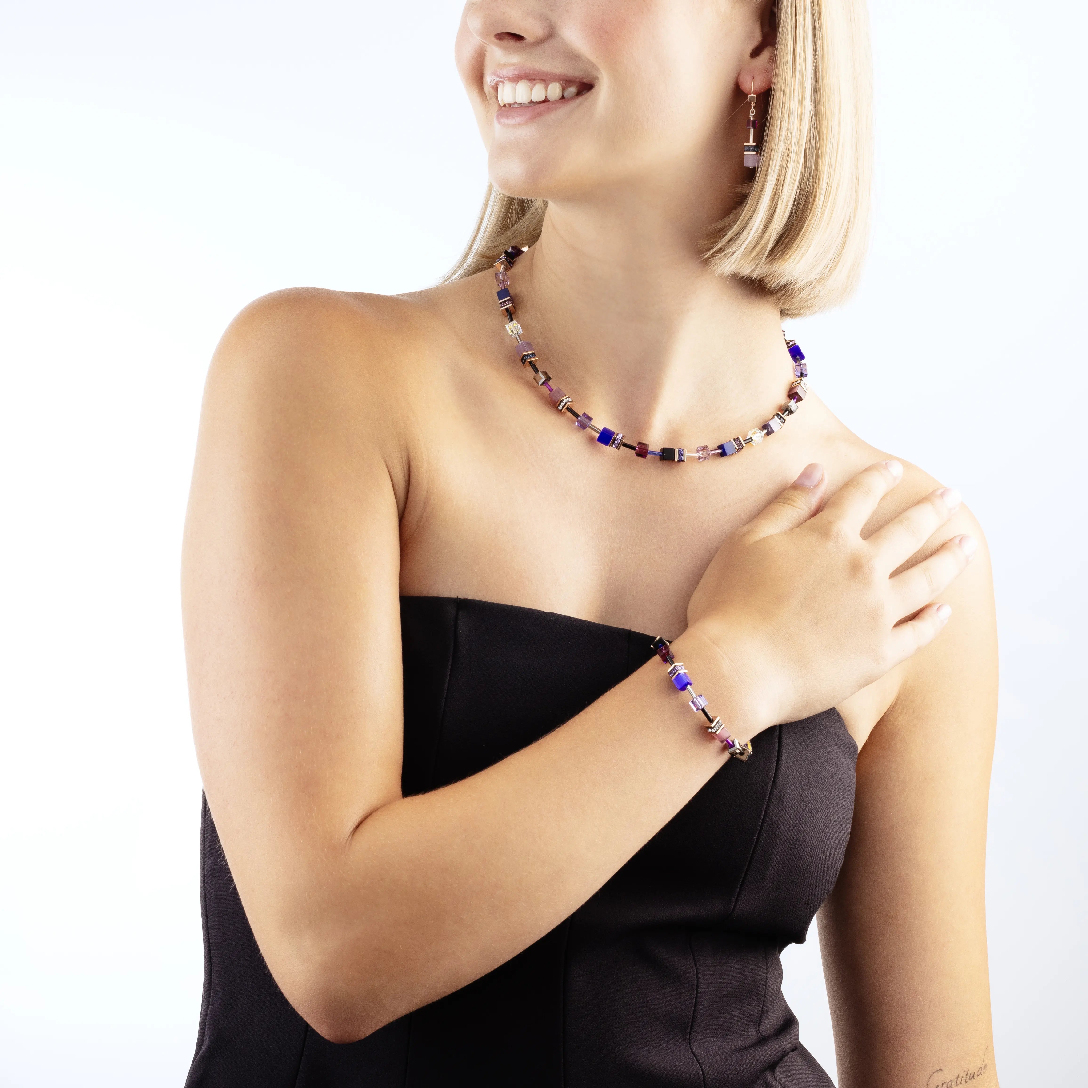 COEUR DE LION - GeoCUBE® Iconic Halskette Blue Moon roségold