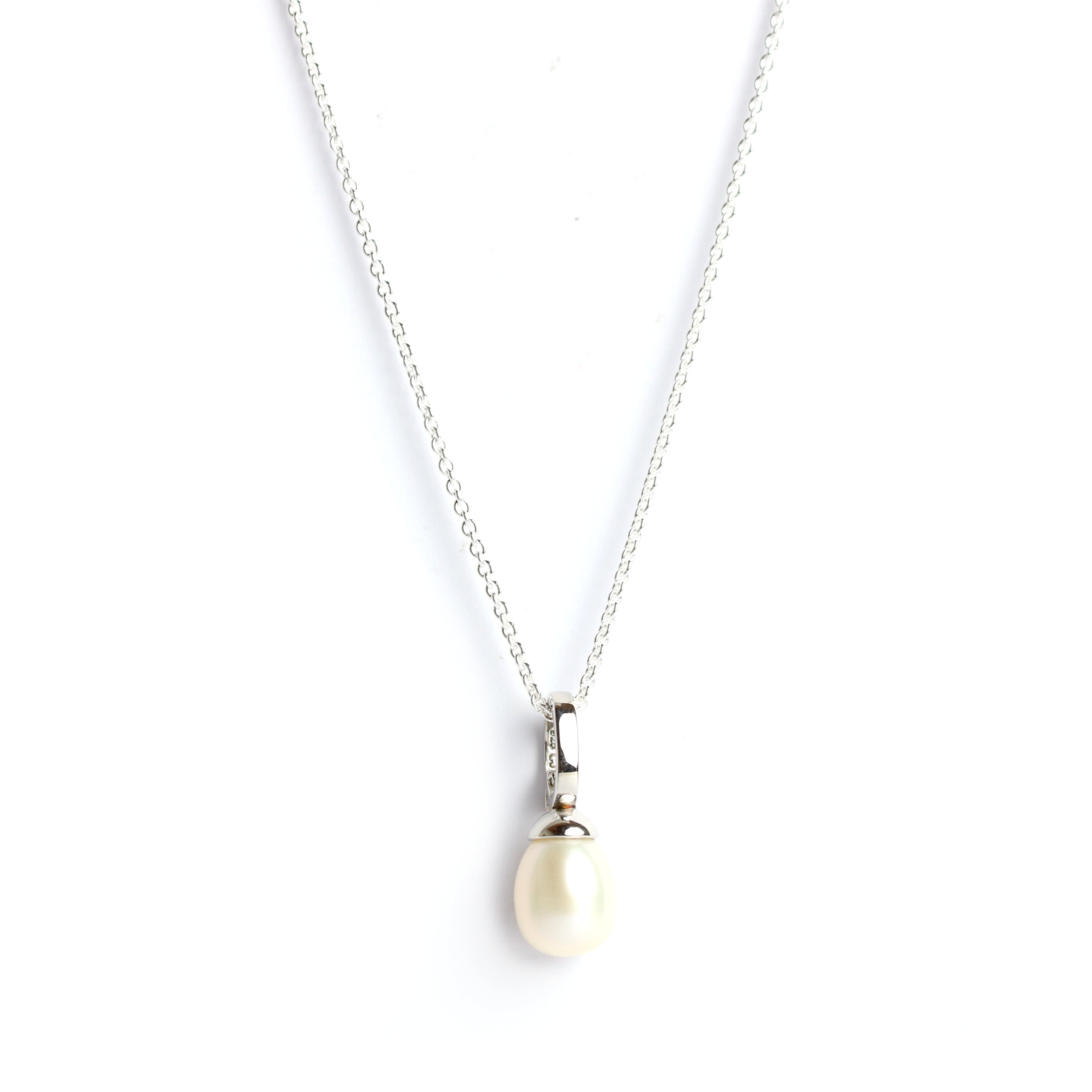 Anhänger in Silber mit Süßwasserperle - Juwelier Donkel