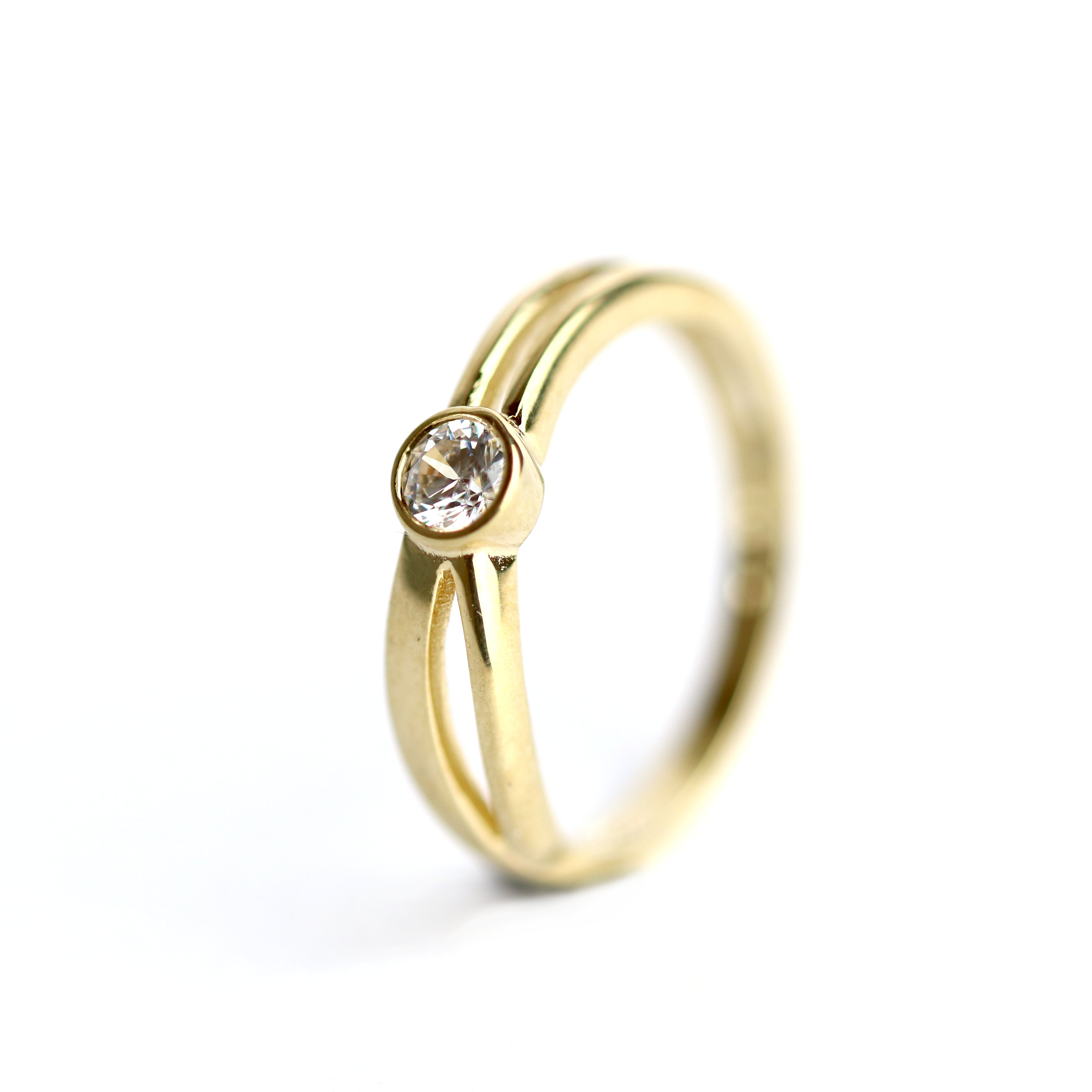 WILHELM MÜLLER - Ring in Gold mit Zirkonia - Juwelier Donkel