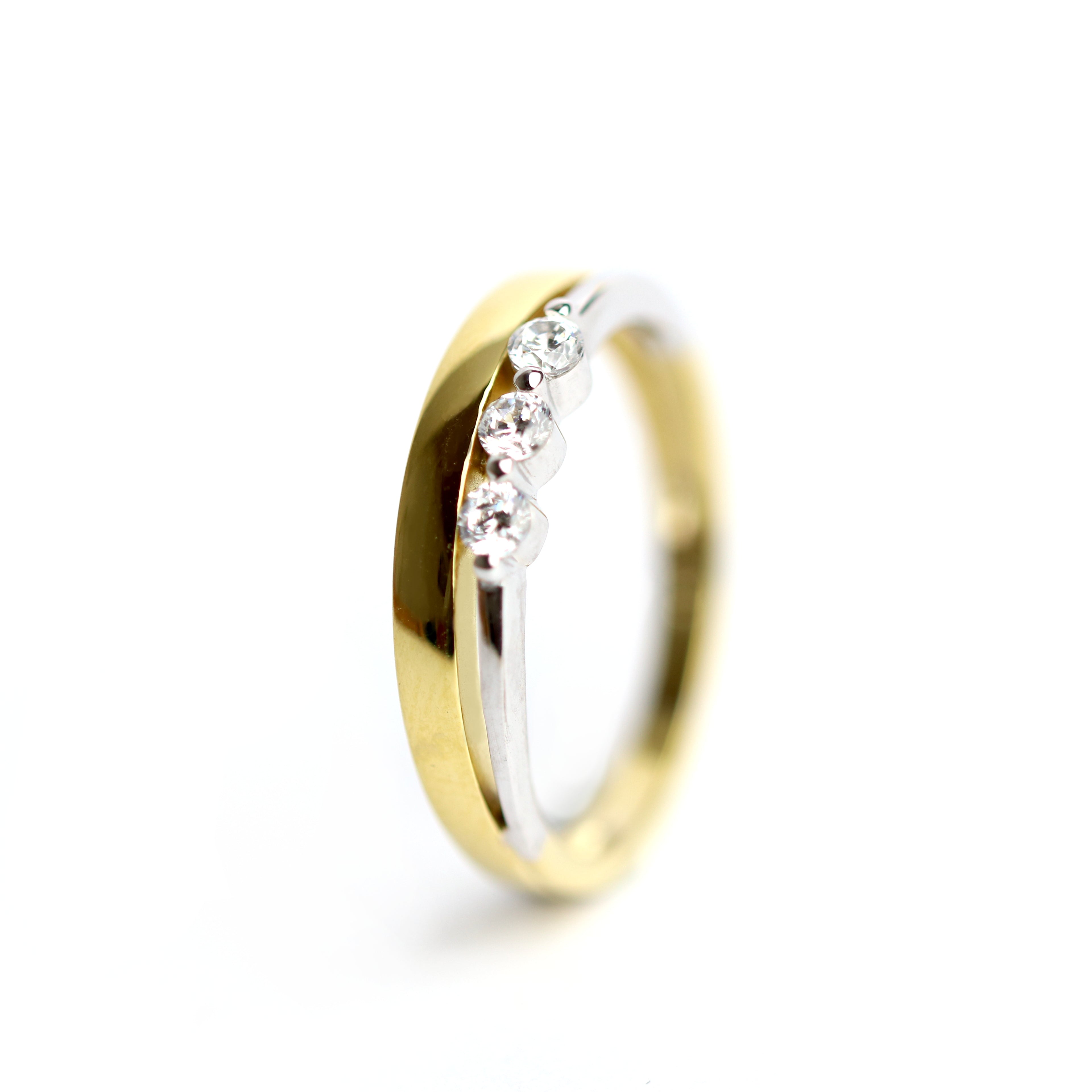 WILHELM MÜLLER - Ring in Bicolor Gold mit 3 Zirkonia - Juwelier Donkel