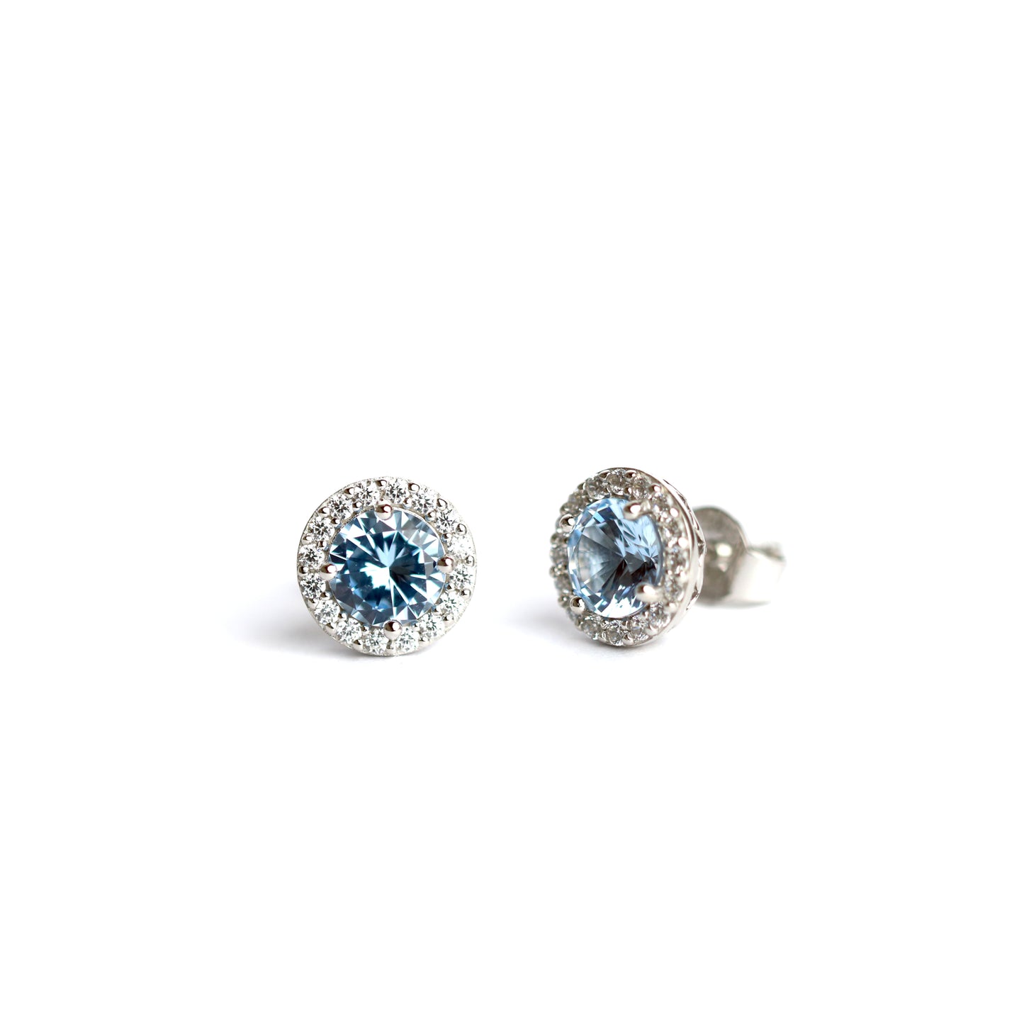 WILHELM MÜLLER - Ohrstecker in Silber mit blauem Zirkonia