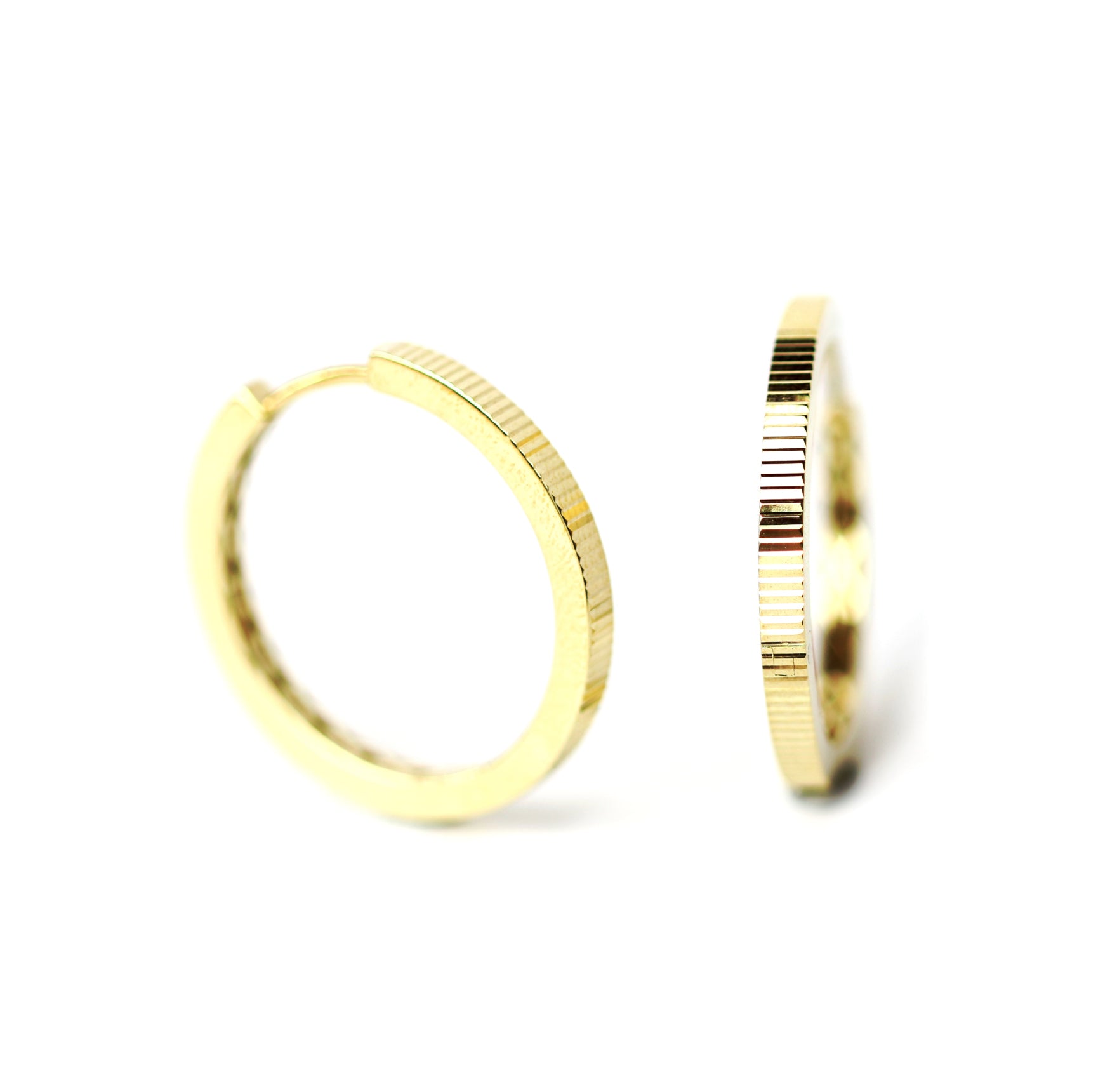 WILHELM MÜLLER - Creolen in Gold mit Muster - Juwelier Donkel