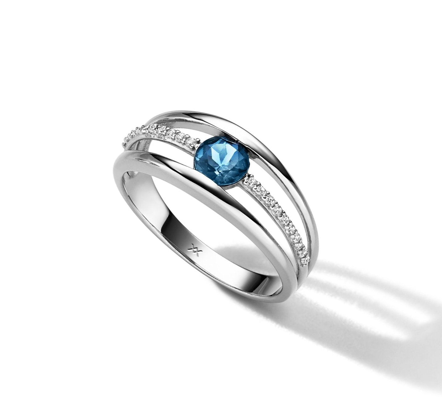WILHELM MÜLLER - Ring in Silber mit Blautopas London Blue und Zirkonia - Juwelier Donkel