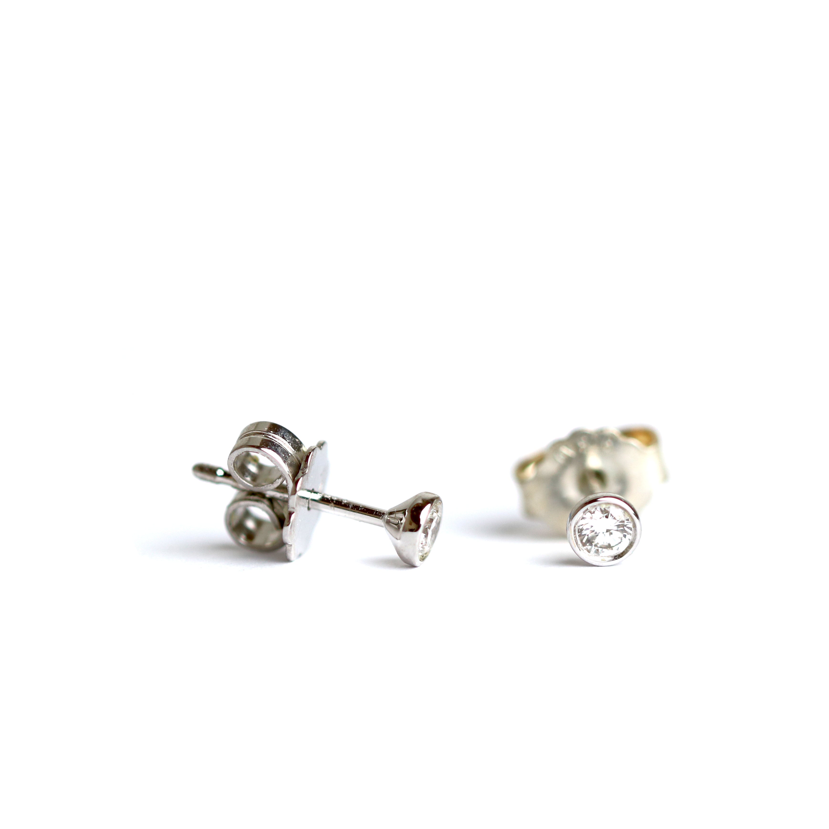 WILHELM MÜLLER - Ohrstecker in Weißgold mit Brillanten - Juwelier Donkel