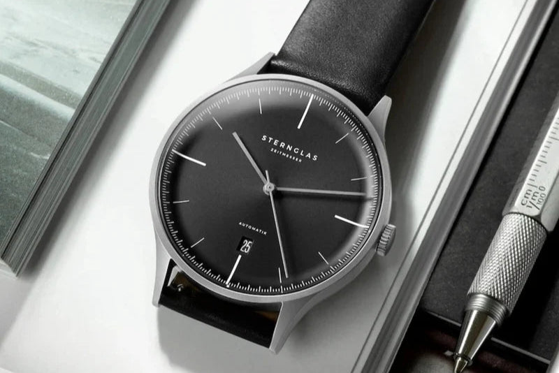 Sternglas Asthet mit anthrazit Ziffernblatt und Automatikuhrwerk Miyota 9015 mit Datumsfunktion