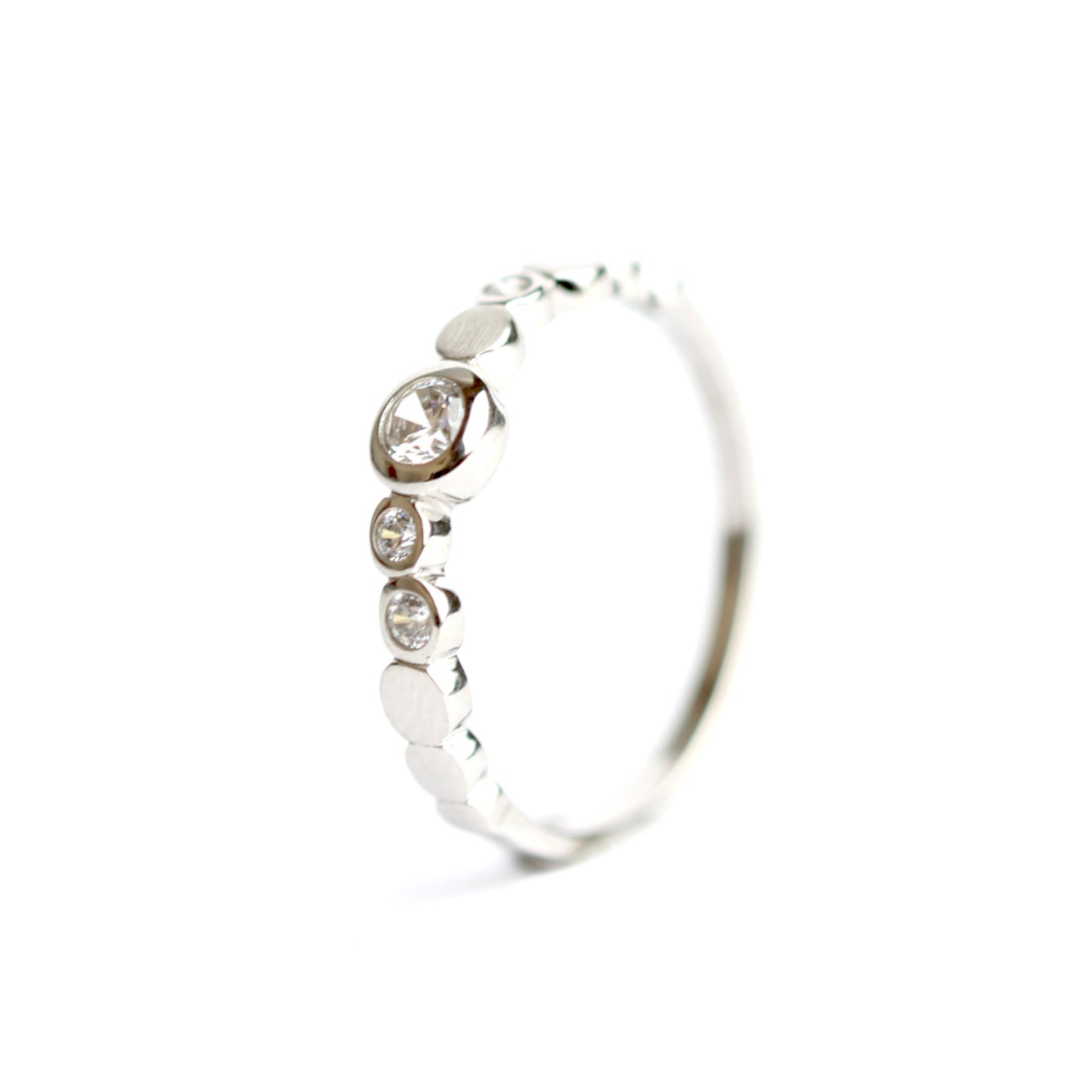 WILHELM MÜLLER - Ring in Weißgold mit Zirkonia, teilweise mattiert und poliert