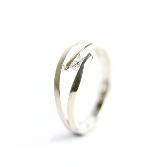 WILHELM MÜLLER - Ring in Silber poliert und teilweise mattiert mit Zirkonia