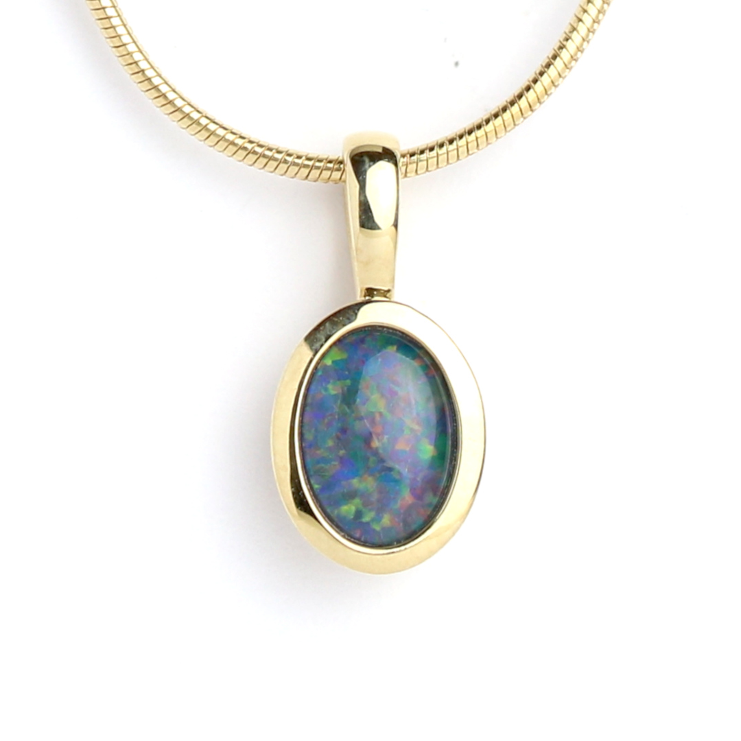 WILHELM MÜLLER - Anhänger in Gold mit ovaler Opaltriplette - Juwelier Donkel