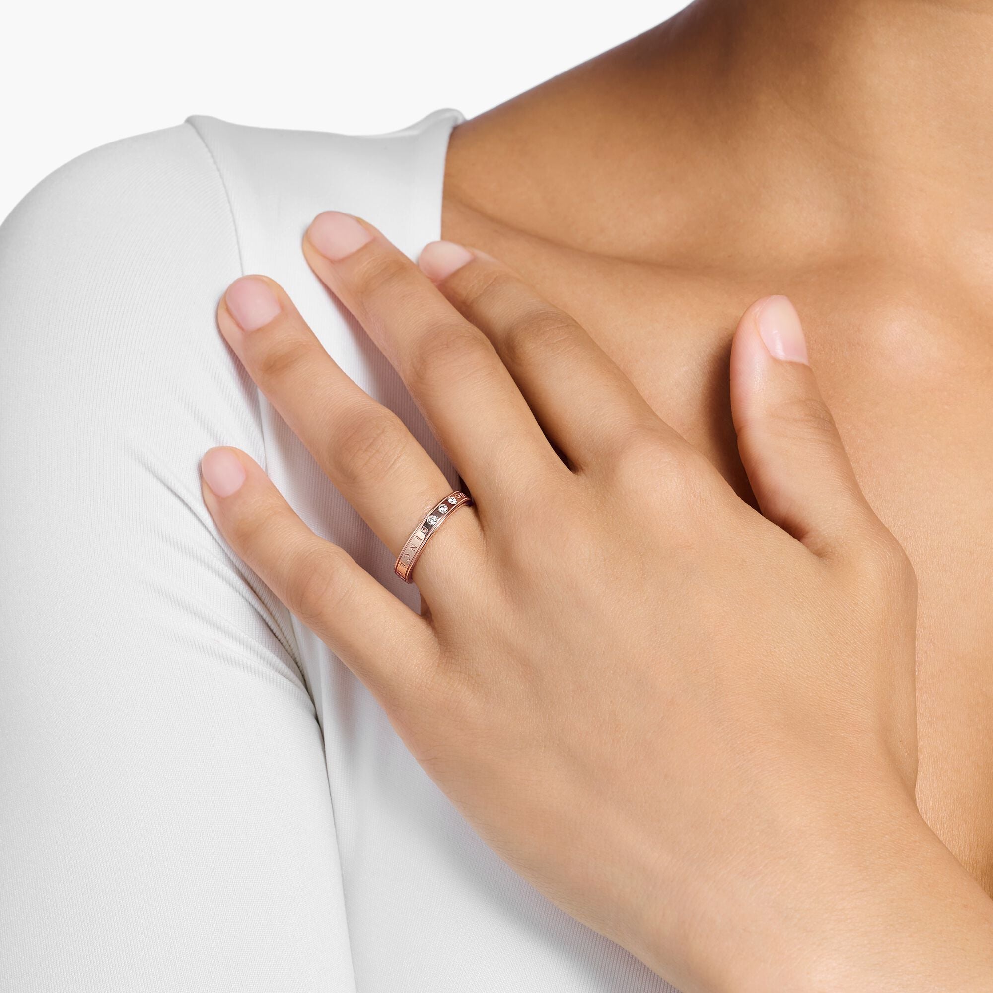 THOMAS SABO - Ring mit weißen Steinen verroségoldet - Juwelier Donkel