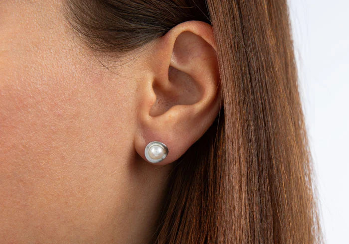 BASTIAN INVERUN - Ohrstecker Wavy Pearl