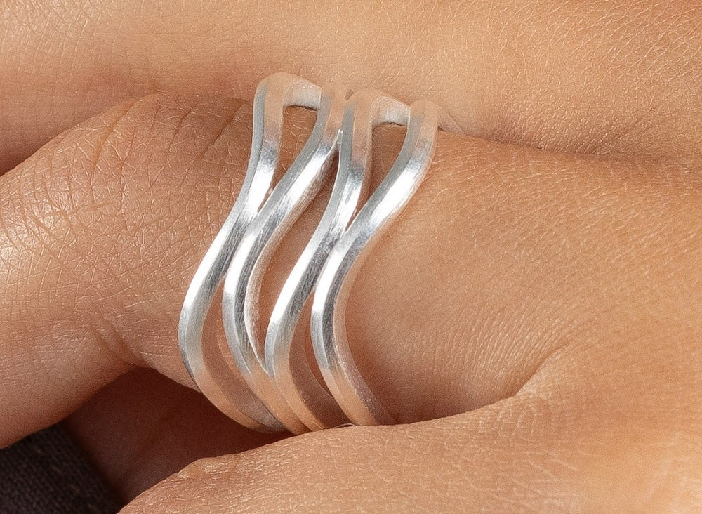 BASTIAN INVERUN - Ring Wild Waves