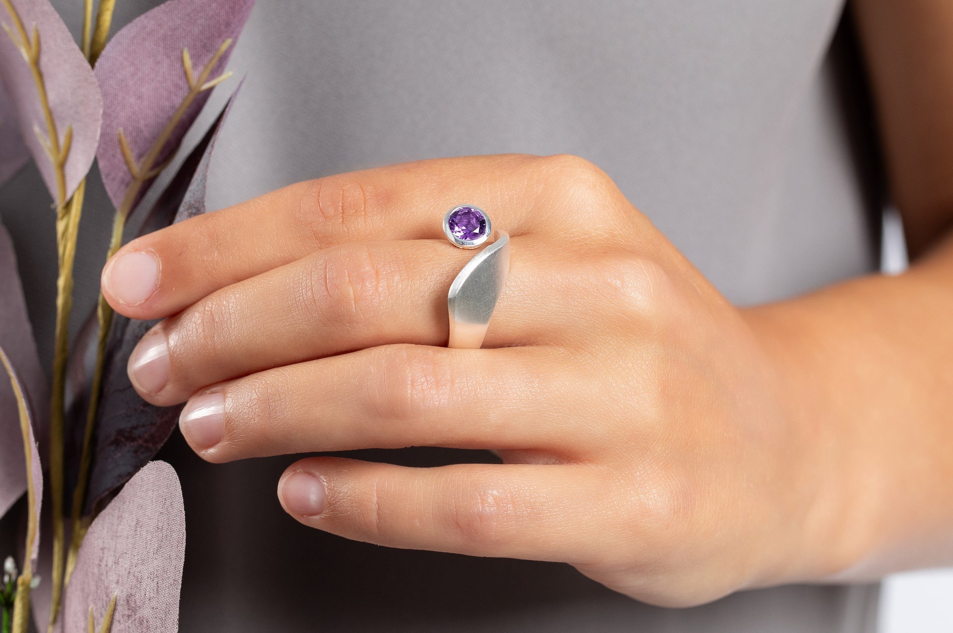 BASTIAN INVERUN - Ring Purple Glow