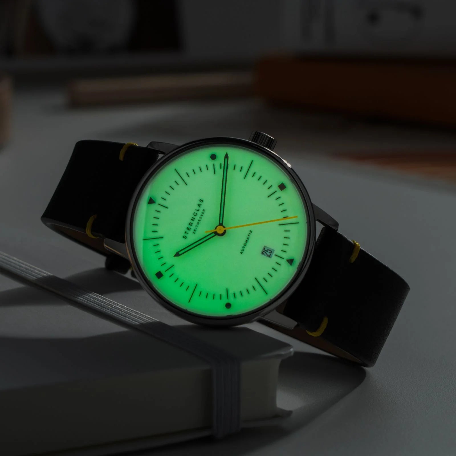 STERNGLAS - Naos Edition Bauhaus X