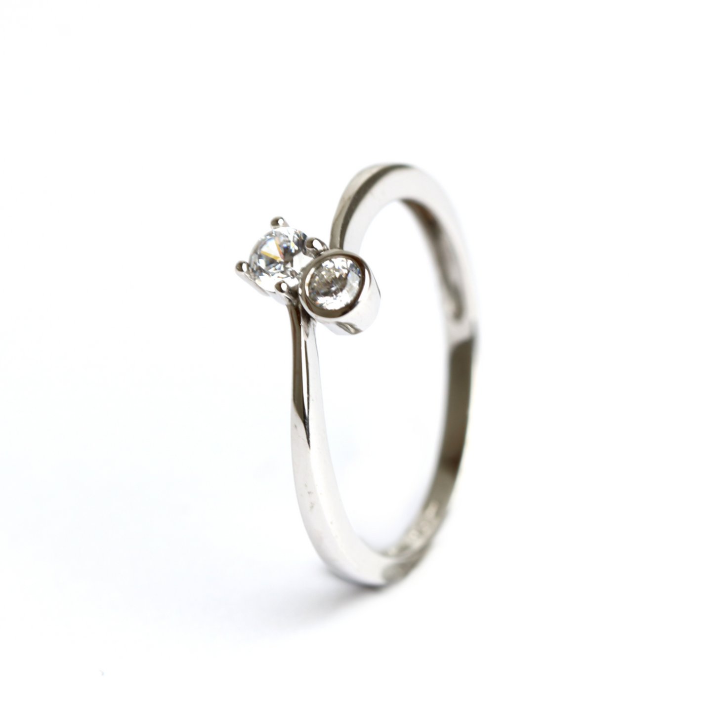 WILHELM MÜLLER - Ring in Silber rhodiniert mit Zirkonia