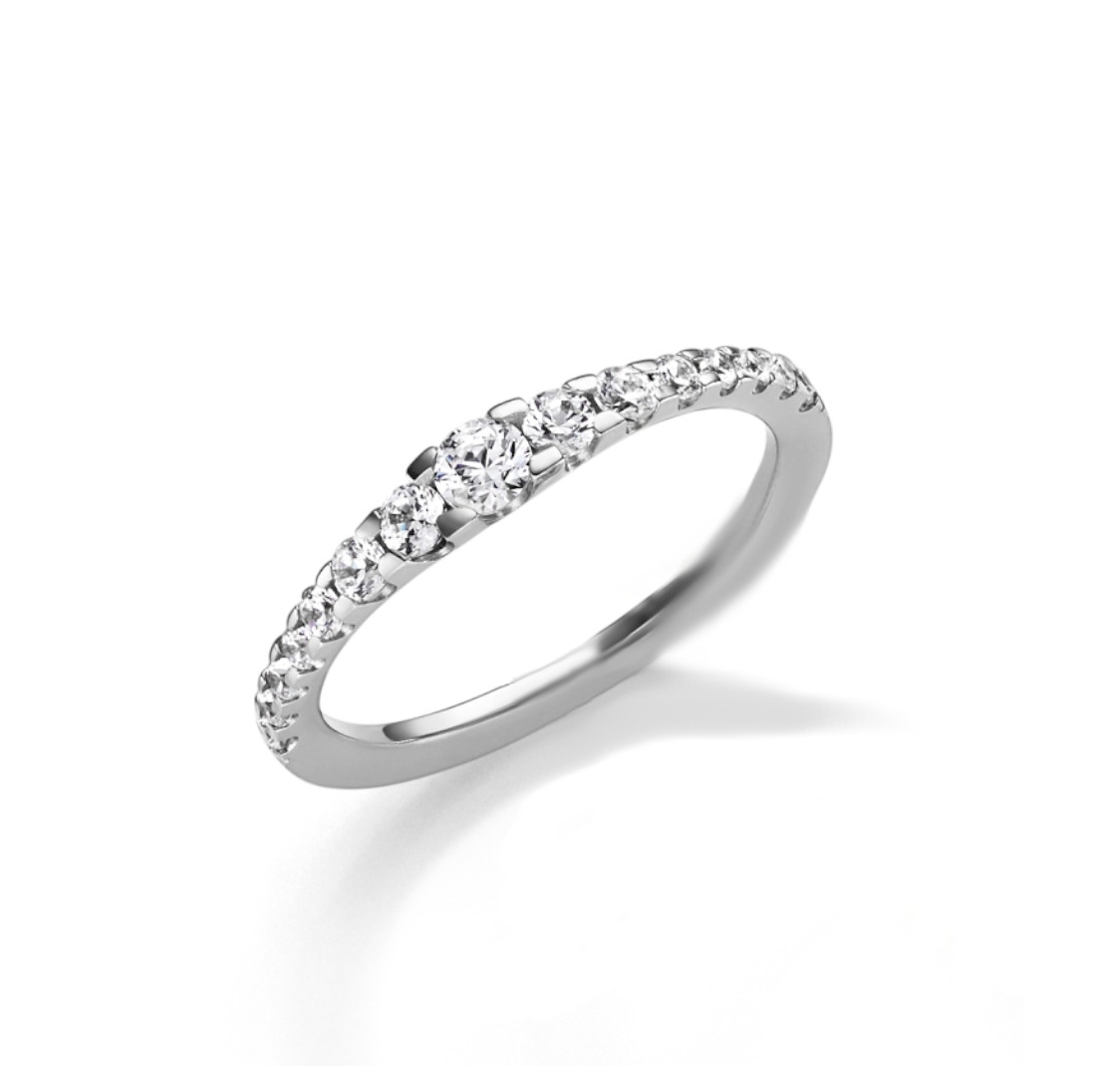 WILHELM MÜLLER - Ring in Weißgold mit Brillanten