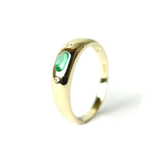 WILHELM MÜLLER - Ring in Gelbgold mit Smaragd und 2 Brillanten