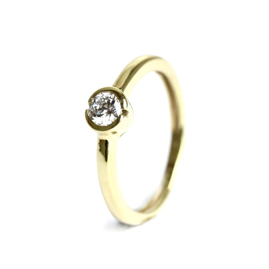WILHELM MÜLLER - Ring in Gold mit einzelnem Zirkonia