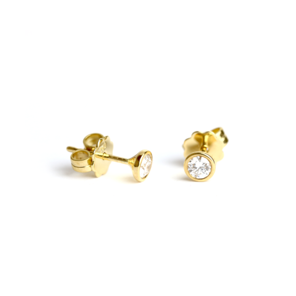 WILHELM MÜLLER - Ohrstecker in Gold mit Diamant Einsteiner