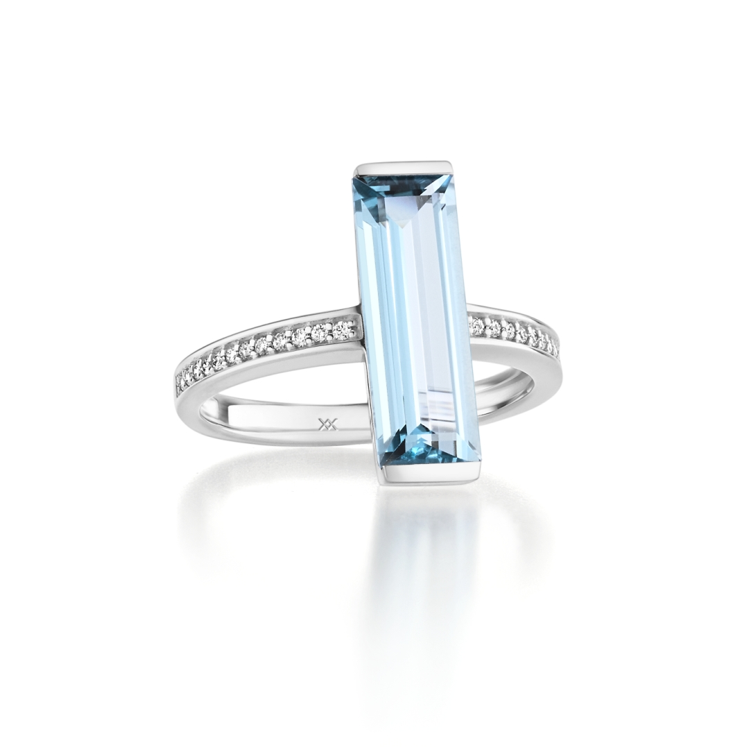 WILHELM MÜLLER - Ring in Weißgold mit Brillanten und Blautopas