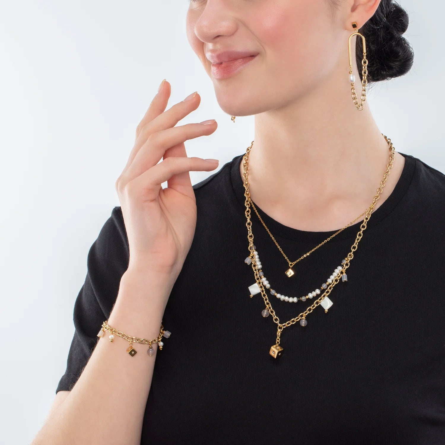 COEUR DE LION - Armkette Boho mit Süsswasserperlen Edelstahl vergoldet
